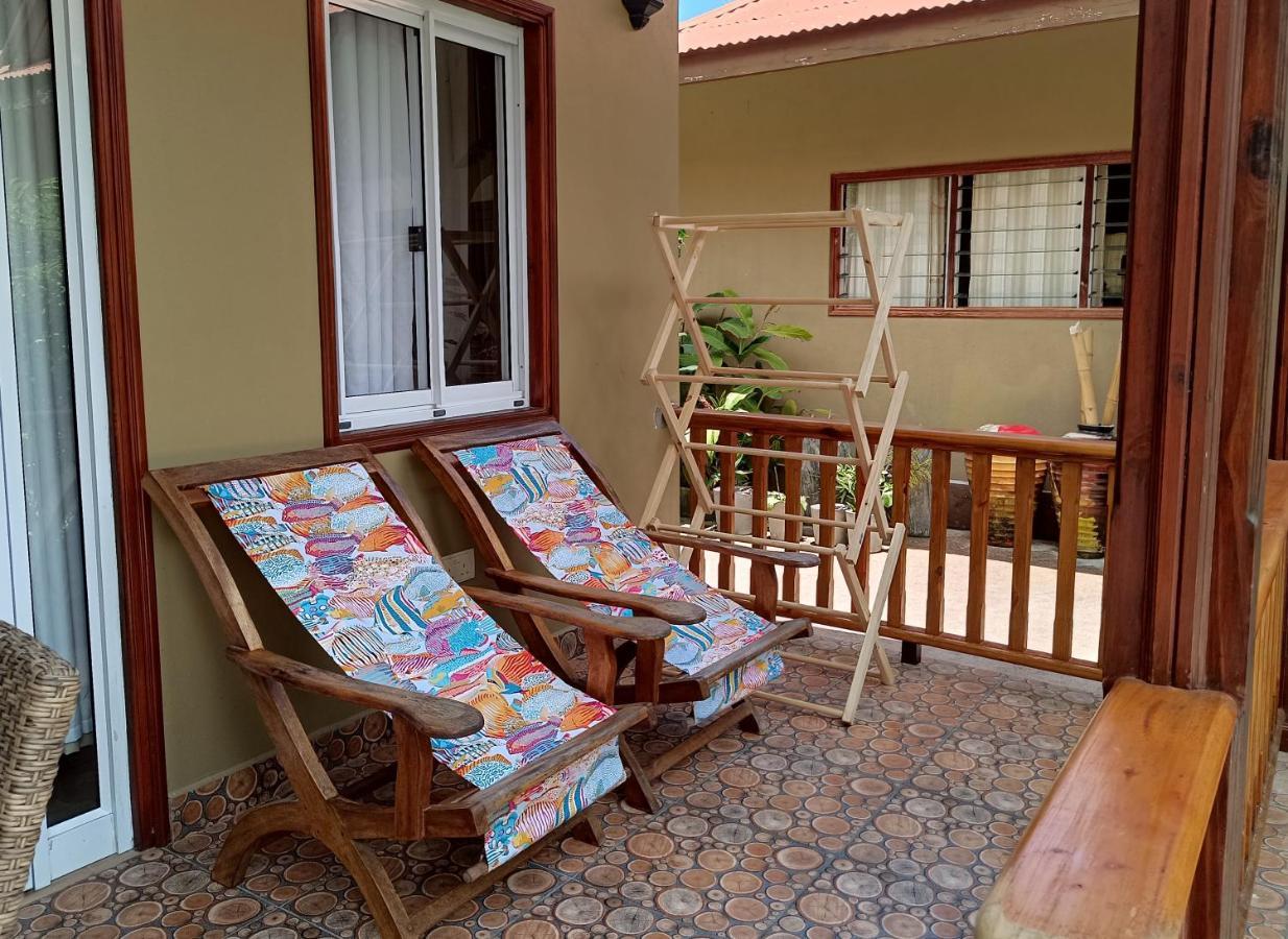 Badamier Self-Catering La Digue Exterior foto